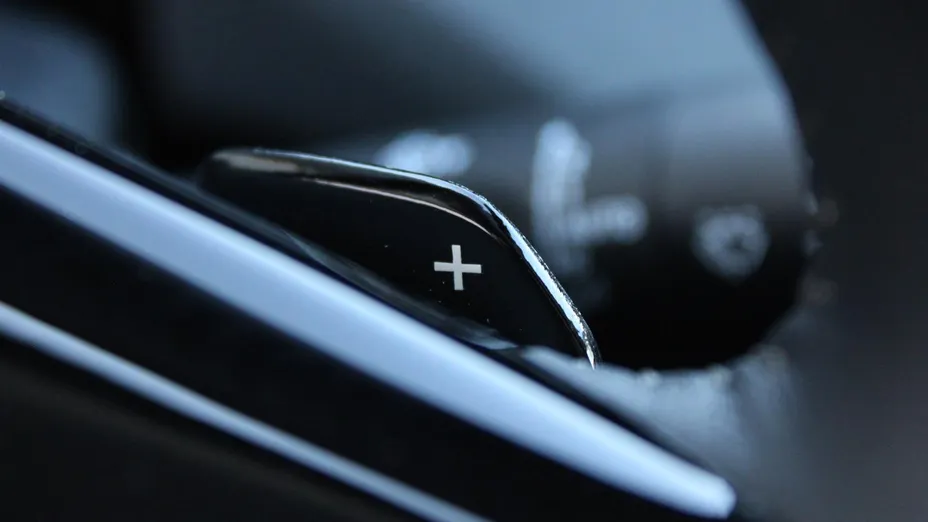 PEUGEOT 408 408 1.2 PureTech Allure S&S EAT8