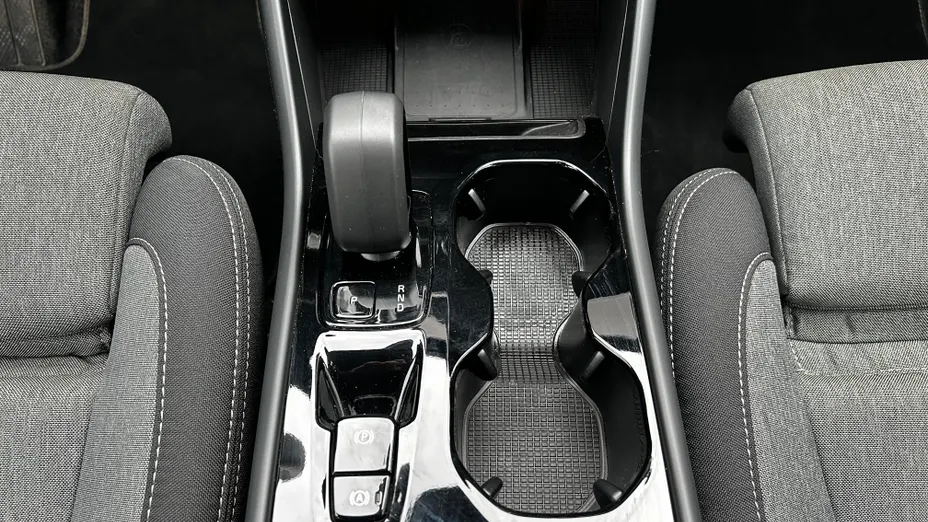 VOLVO XC40 XC40 B3 Plus Dark aut