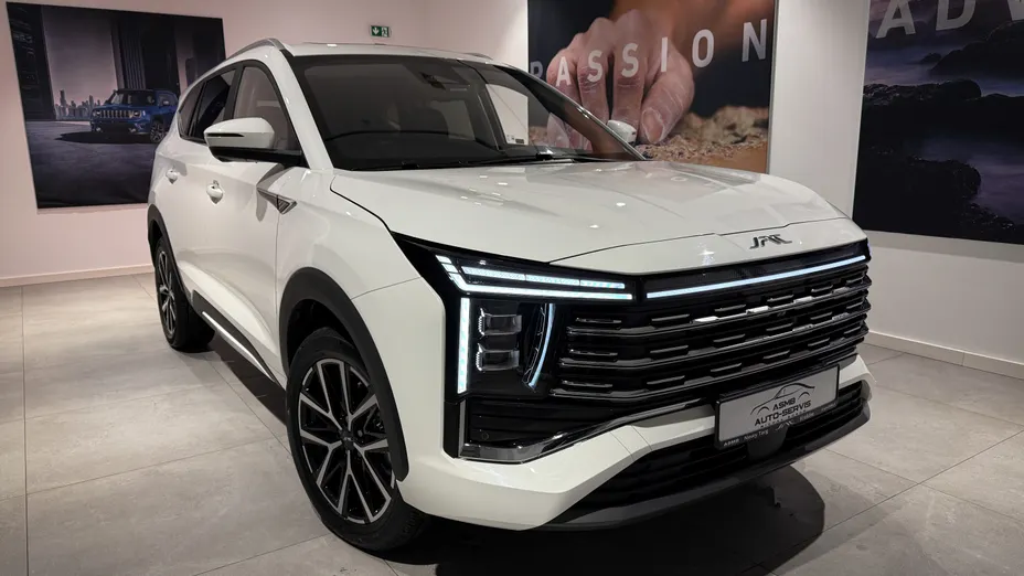 JAC JS8 JS8 PRO aut 7os. Nowy