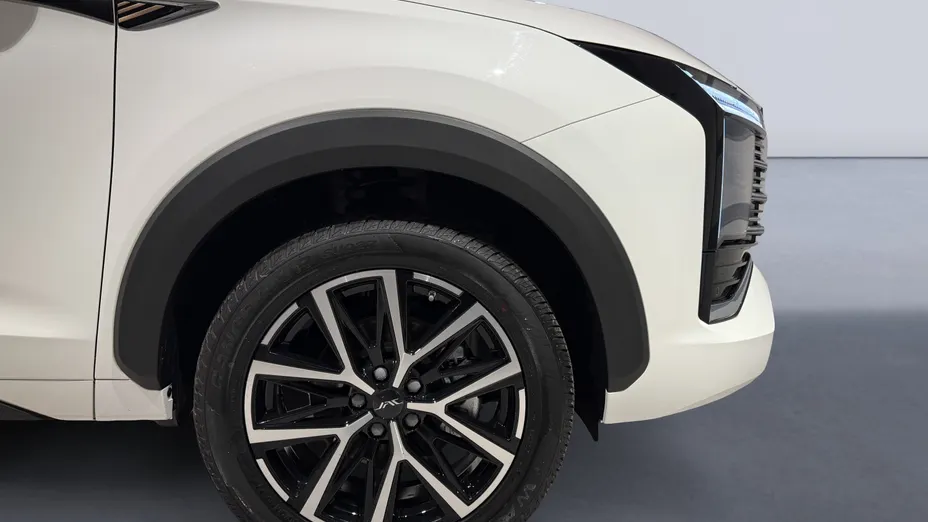 JAC JS8 JS8 PRO aut 7os. Nowy