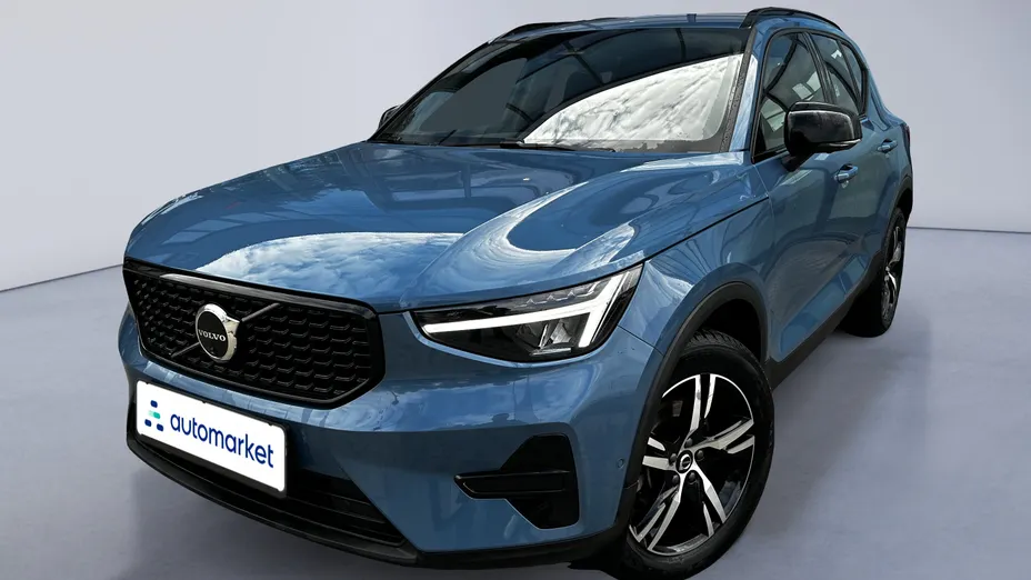 VOLVO XC40 XC40 B3 Plus Dark aut