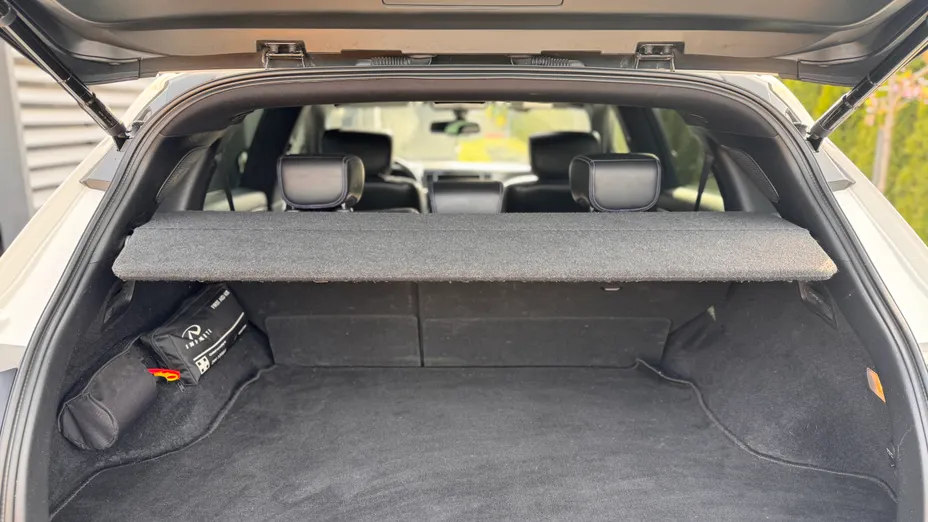 INFINITI QX70 QX70 3.7 S Design