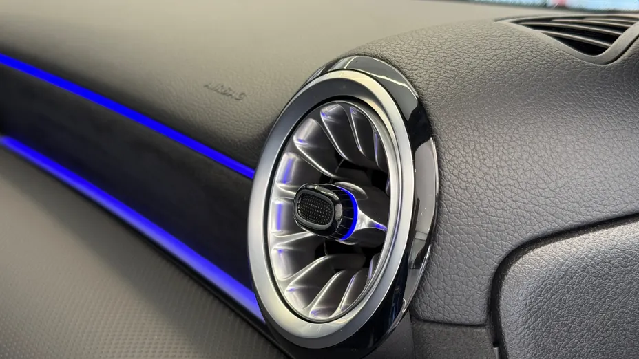 MERCEDES-BENZ A Klasa A 200 AMG Line 7G-DCT