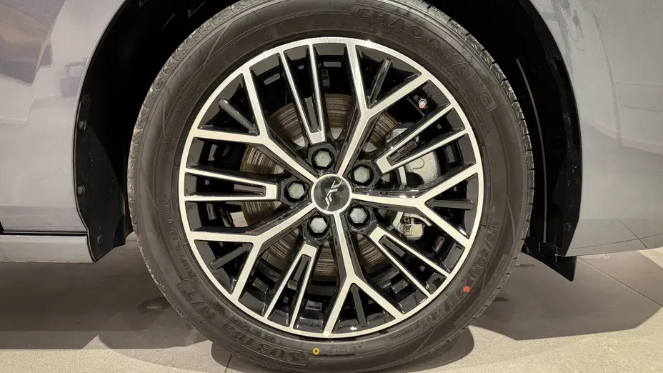 JAC J7 J7 Plus CVT Nowy