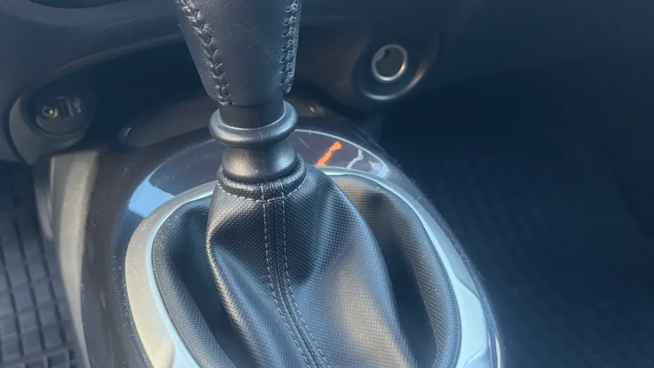 NISSAN Juke Juke 1.0 DIG-T N-Connecta