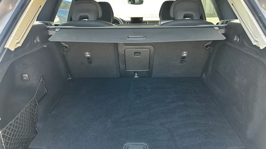 VOLVO XC60 XC60 B5 B AWD Plus Dark aut