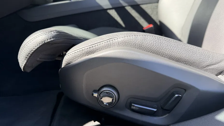 VOLVO V60 V60 B4 B Plus Dark aut