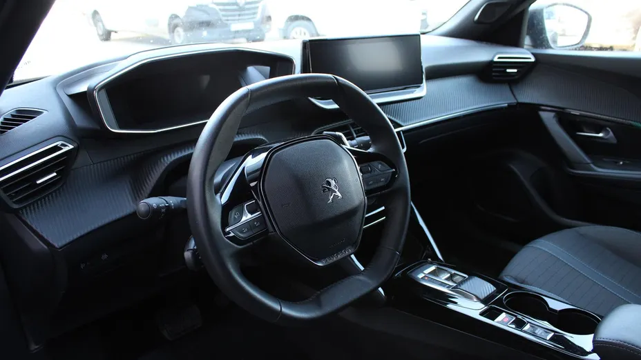 PEUGEOT 2008 2008 1.2 PureTech Allure S&S EAT8