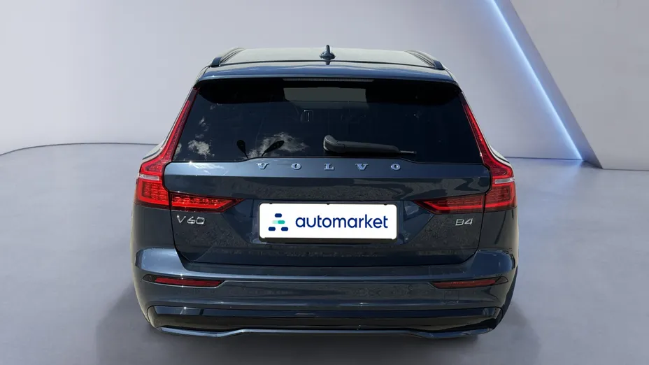 VOLVO V60 V60 B4 B Plus Dark aut