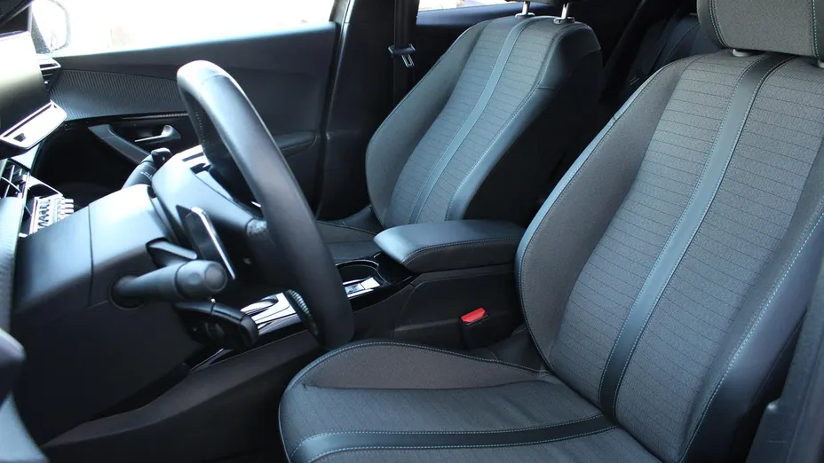 PEUGEOT 2008 2008 1.2 PureTech Allure S&S EAT8