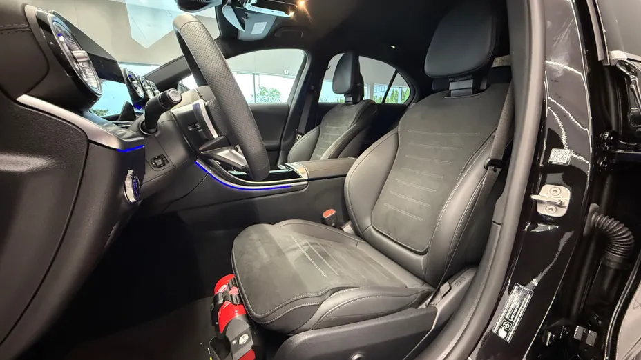 MERCEDES-BENZ C Klasa C 200 mHEV 4-Matic AMG