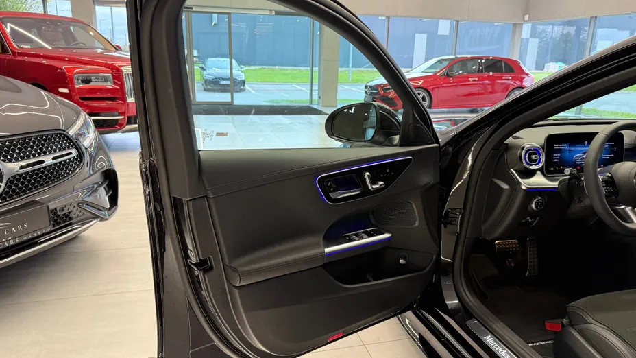 MERCEDES-BENZ C Klasa C 200 mHEV 4-Matic AMG