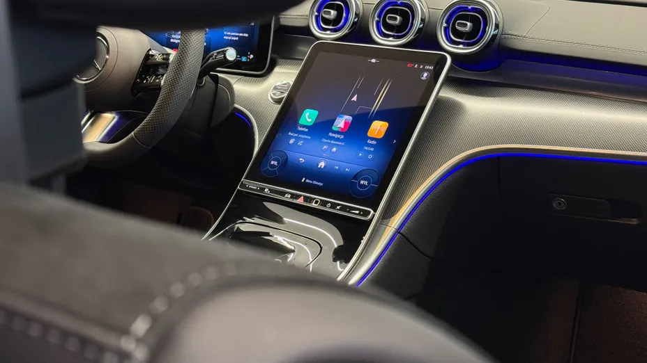 MERCEDES-BENZ C Klasa C 200 mHEV 4-Matic AMG