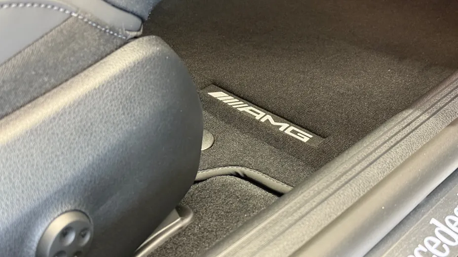 MERCEDES-BENZ C Klasa C 200 mHEV 4-Matic AMG