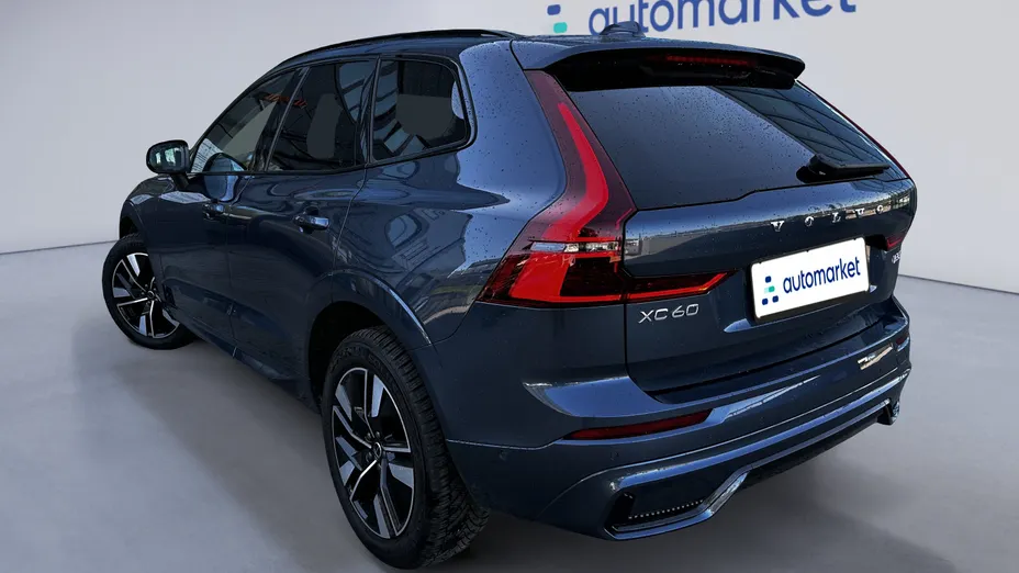 VOLVO XC60 XC60 B5 B AWD Plus Dark aut