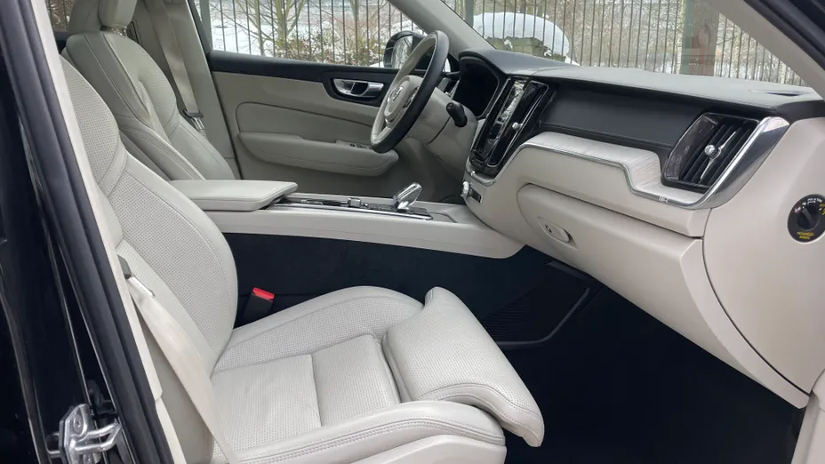 VOLVO XC60 XC60 T8 AWD Plug-In Hybrid Inscription Expression aut