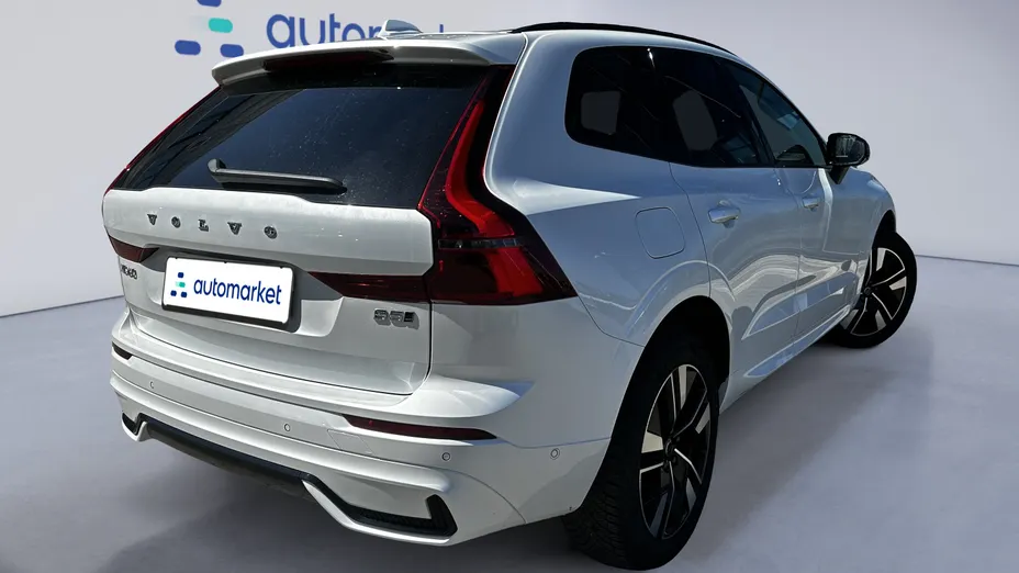 VOLVO XC60 XC60 B5 B AWD Plus Dark aut