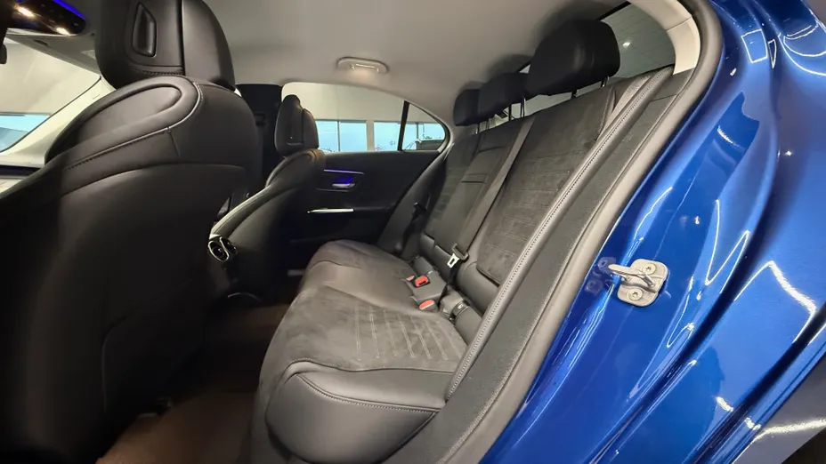 MERCEDES-BENZ C Klasa C 200 mHEV 4-Matic AMG