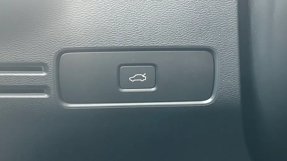 VOLVO XC40 XC40 B3 Plus Dark aut