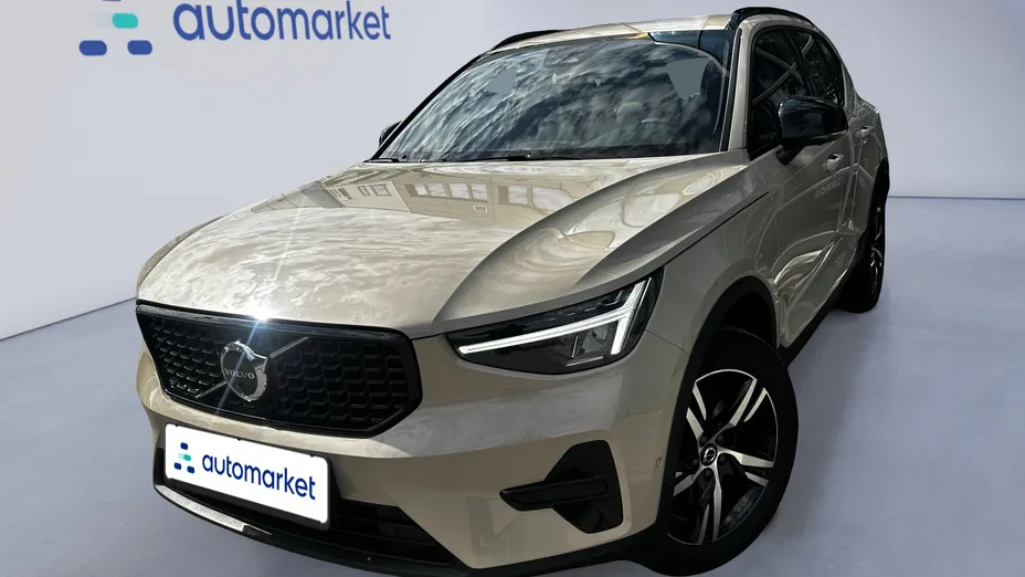 VOLVO XC40 XC40 B3 Plus Dark aut