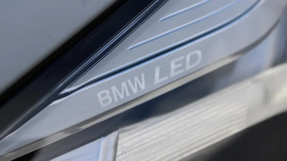 BMW Seria 5 520d xDrive Luxury Line aut