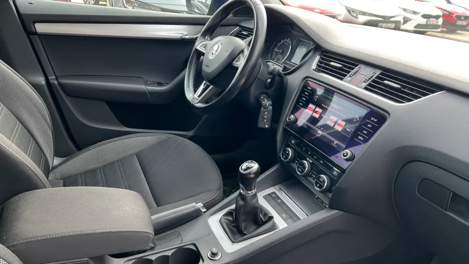 SKODA Octavia Octavia 1.6 Ambition