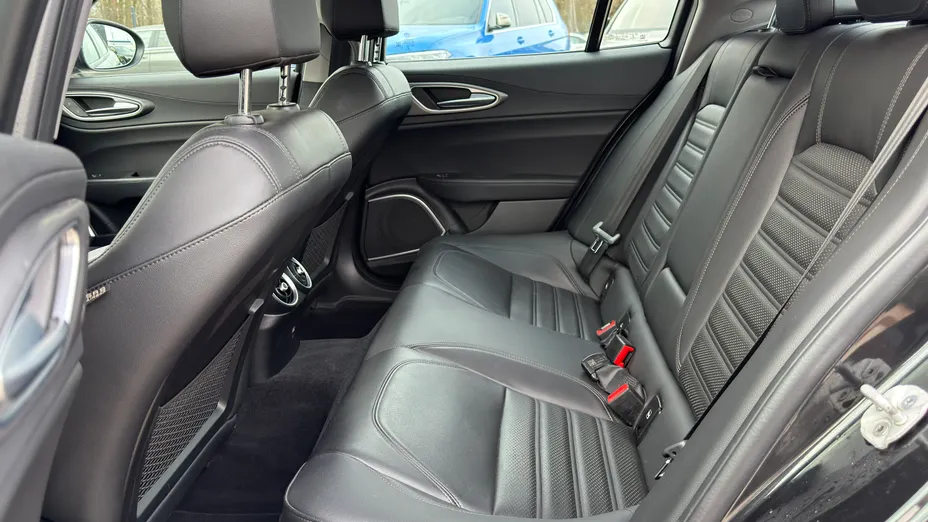 ALFA ROMEO Giulia Giulia 2.0 Turbo Veloce aut