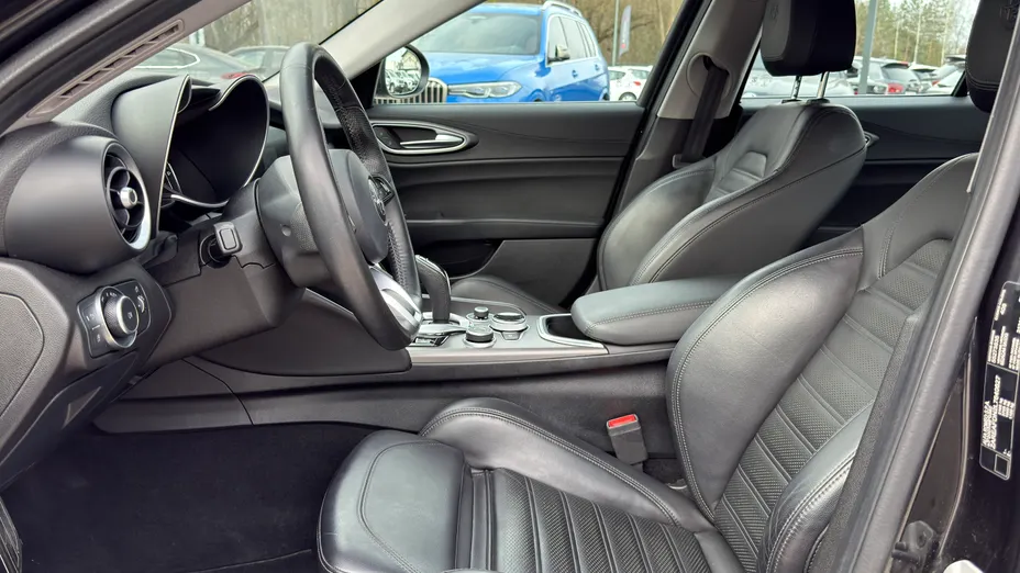 ALFA ROMEO Giulia Giulia 2.0 Turbo Veloce aut