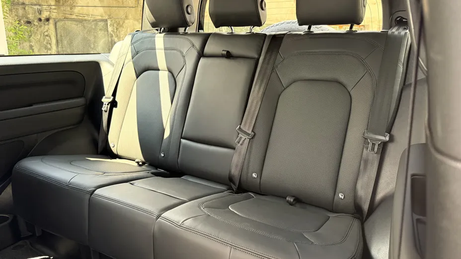 LAND ROVER Defender Defender 90 3.0 D300 mHEV X-Dynamic HSE