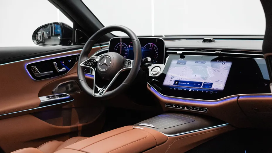 MERCEDES-BENZ E Klasa E 300 de PHEV 4-Matic All-Terrain Avantgarde 9G-Tronic