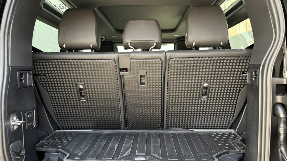 LAND ROVER Defender Defender 90 3.0 D300 mHEV X-Dynamic HSE