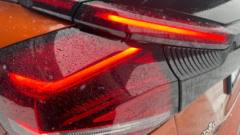 CITROEN C4 C4 1.2 PureTech Shine S&S EAT8