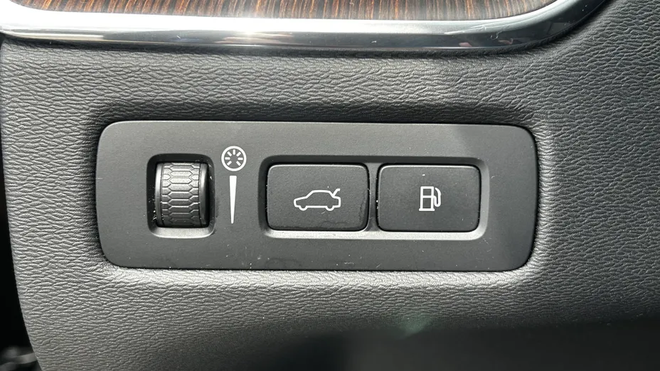 VOLVO XC60 XC60 T6 Plug-In Hybrid AWD Inscription aut