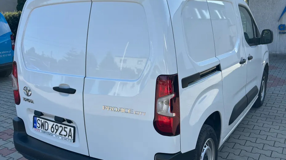 TOYOTA Proace City -