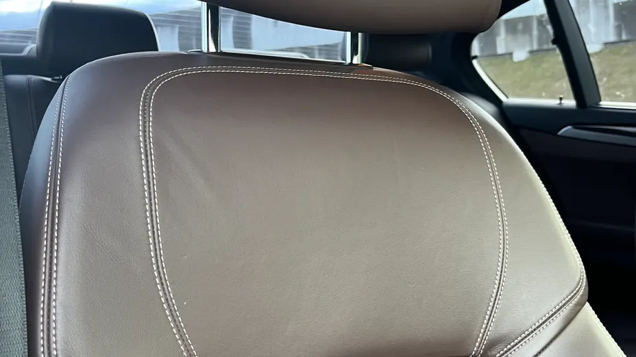 BMW Seria 5 550i xDrive Luxury Line