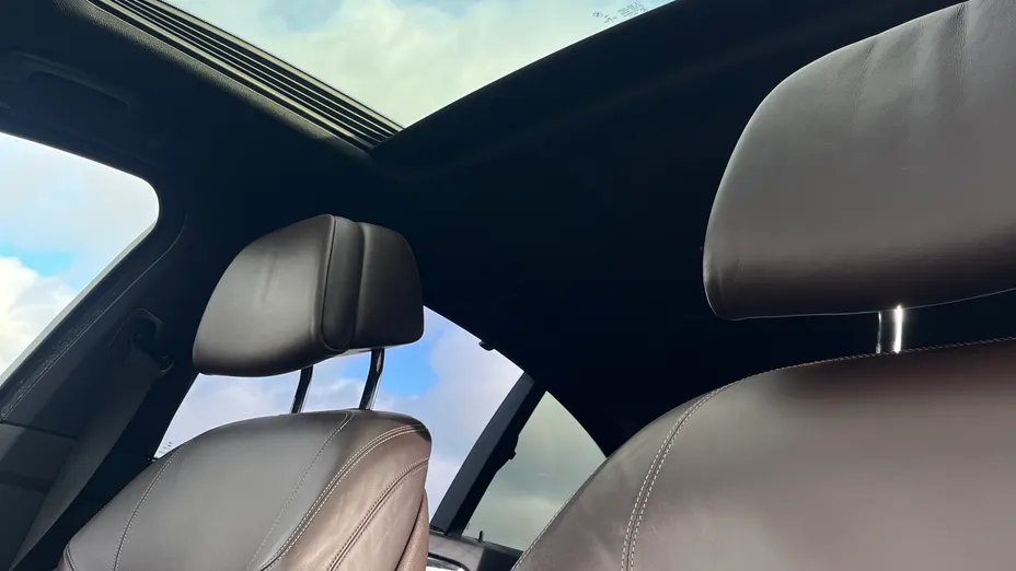 BMW Seria 5 550i xDrive Luxury Line