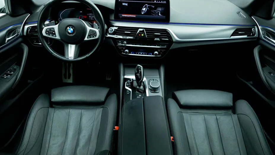 BMW Seria 5 530i xDrive GPF M Sport sport-aut