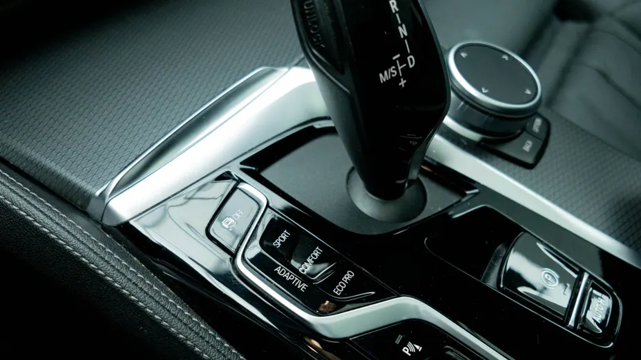BMW Seria 5 530i xDrive GPF M Sport sport-aut