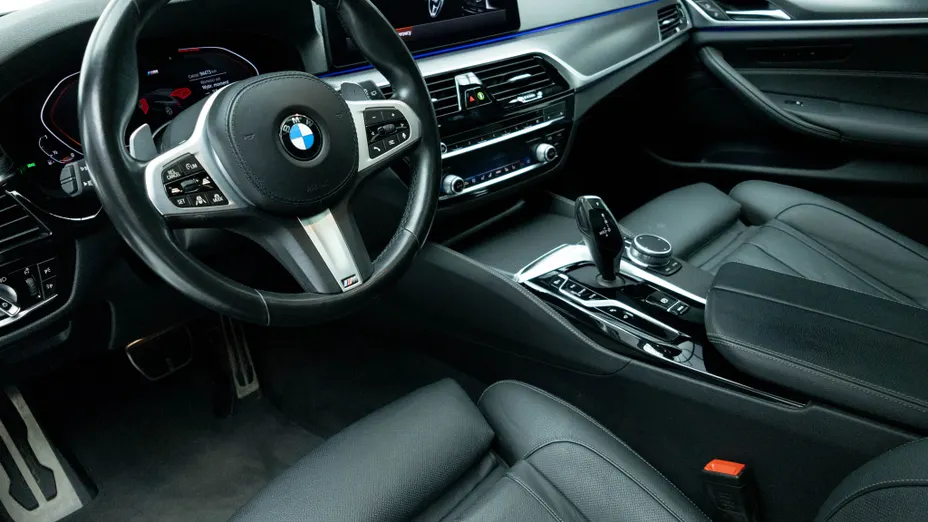 BMW Seria 5 530i xDrive GPF M Sport sport-aut