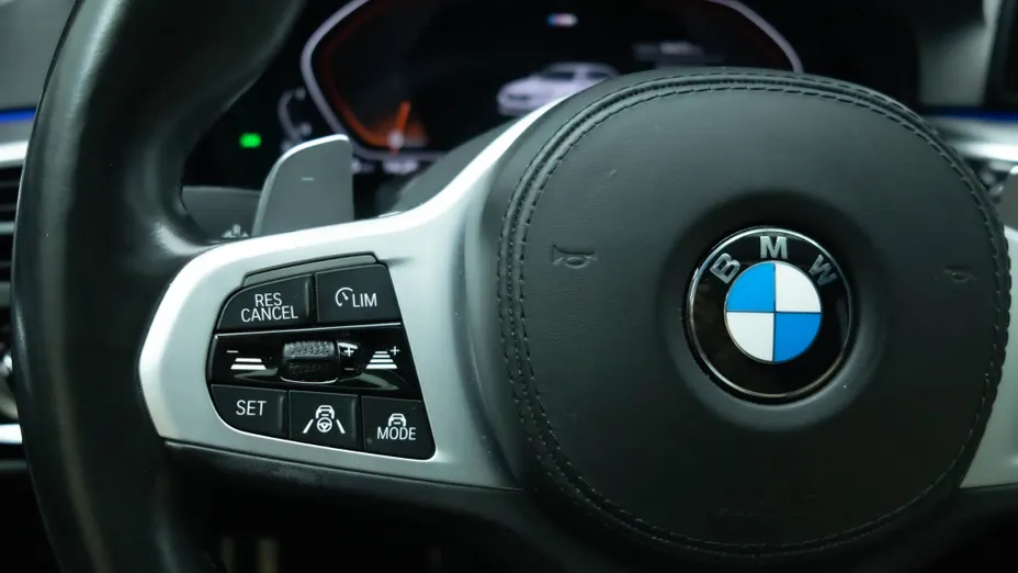BMW Seria 5 530i xDrive GPF M Sport sport-aut