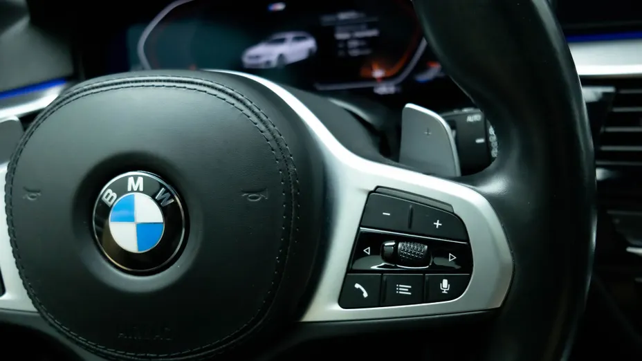 BMW Seria 5 530i xDrive GPF M Sport sport-aut