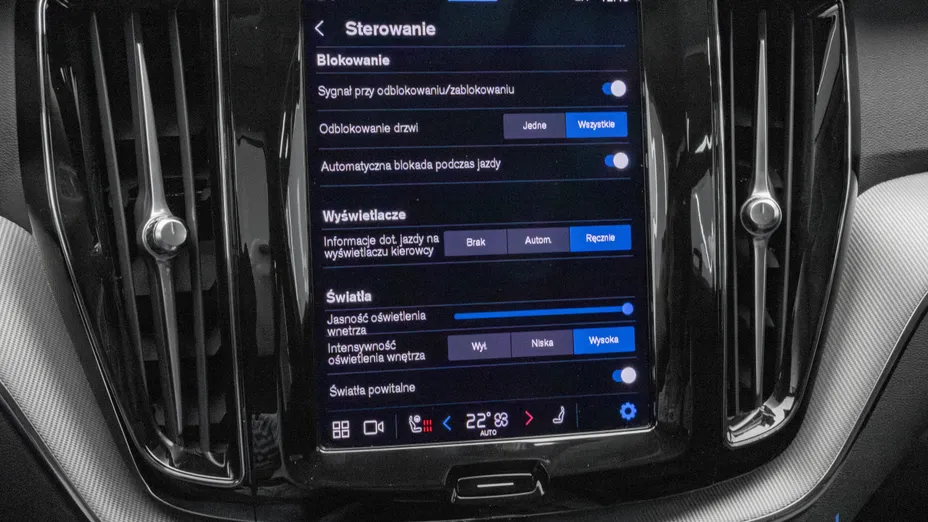 VOLVO XC60 XC60 B4 D AWD Plus Dark aut