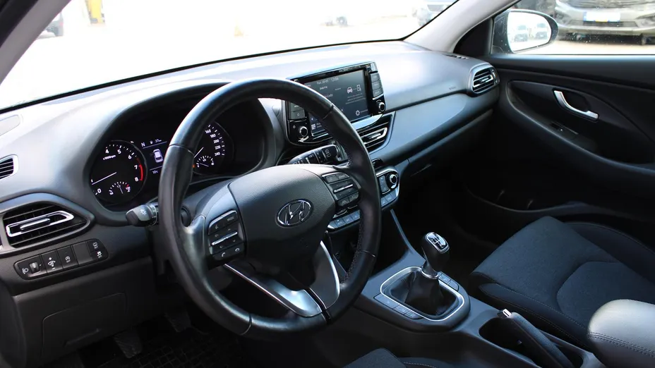 HYUNDAI i30 i30 1.5 T-GDI 48V Smart