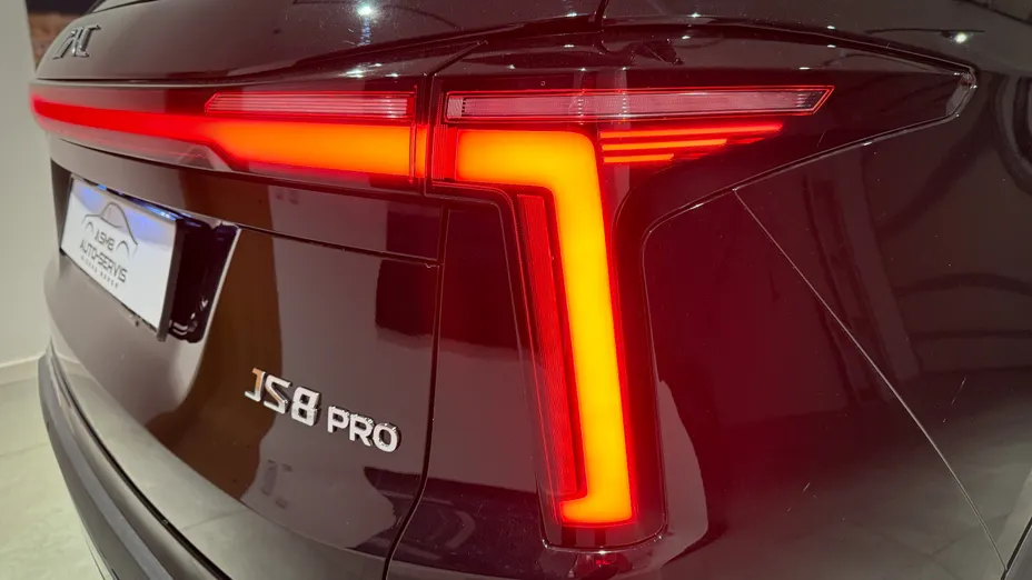 JAC JS8 JS8 PRO aut 7os. Nowy