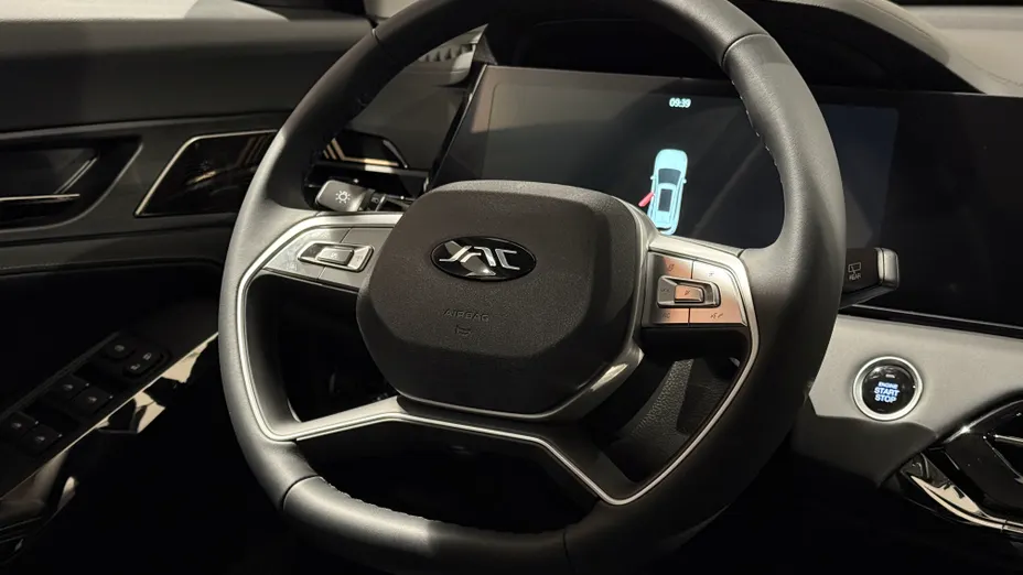 JAC JS8 JS8 PRO aut 7os. Nowy