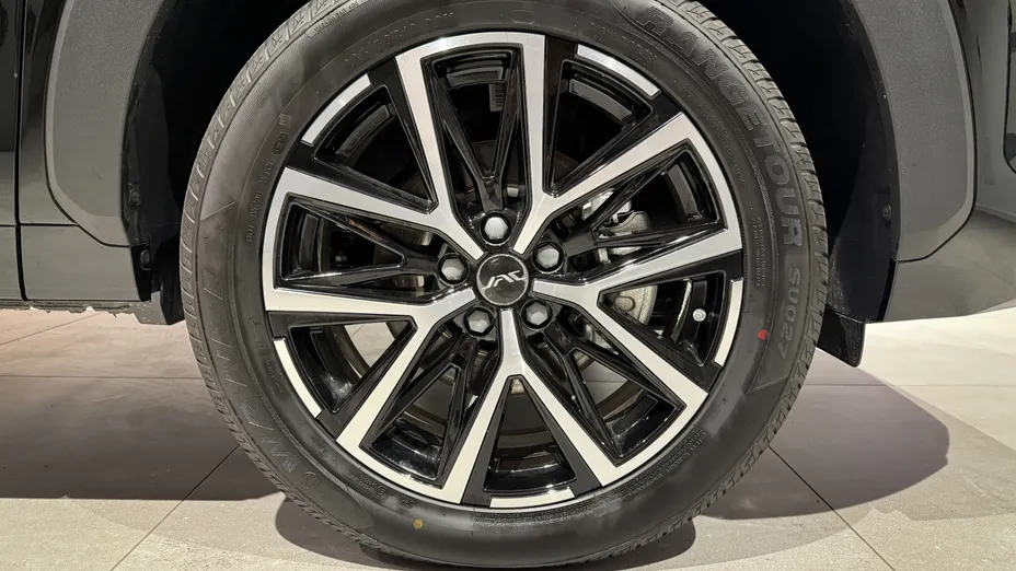 JAC JS8 JS8 PRO aut 7os. Nowy