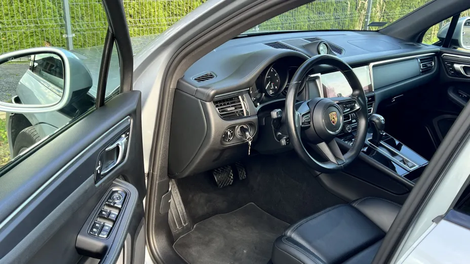 PORSCHE Macan Macan