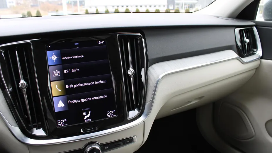 VOLVO V60 V60 CC D4 AWD aut