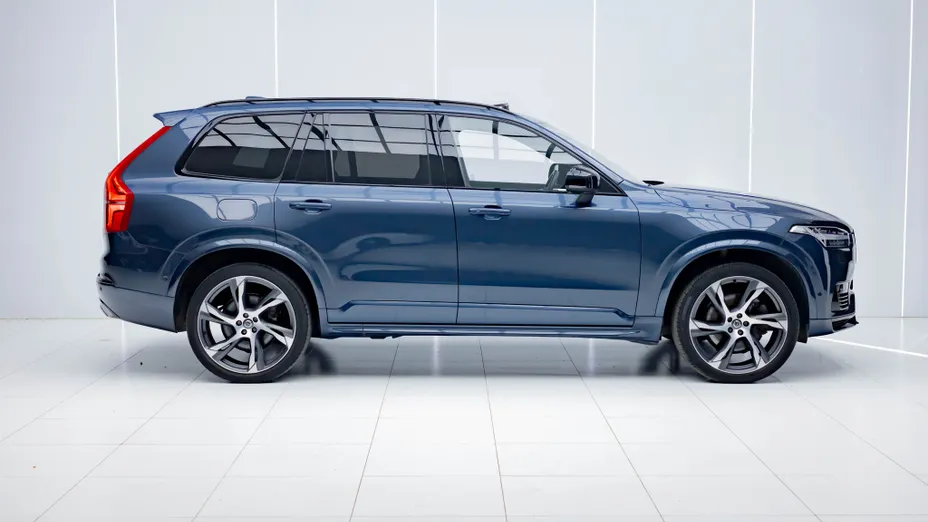 VOLVO XC90 XC90 T8 AWD Plug-In Hybrid R-Design 7os aut