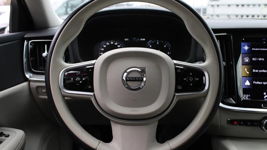 VOLVO V60 V60 CC D4 AWD aut